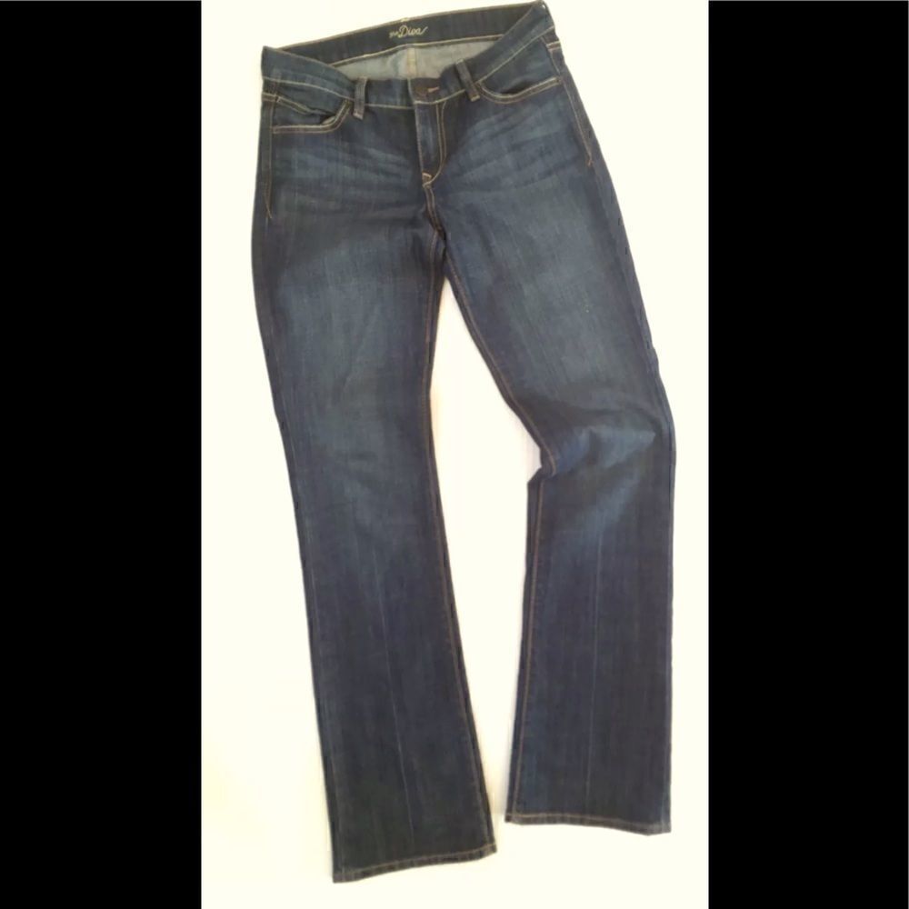 💥 Women’s The Diva low rise Boot  cut jeans size:8